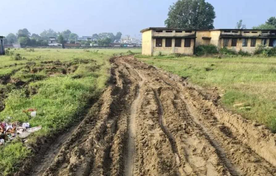 बदहाली की मार झेल रही पंचायत, समस्याओं का गढ़ बना पताढ़ी