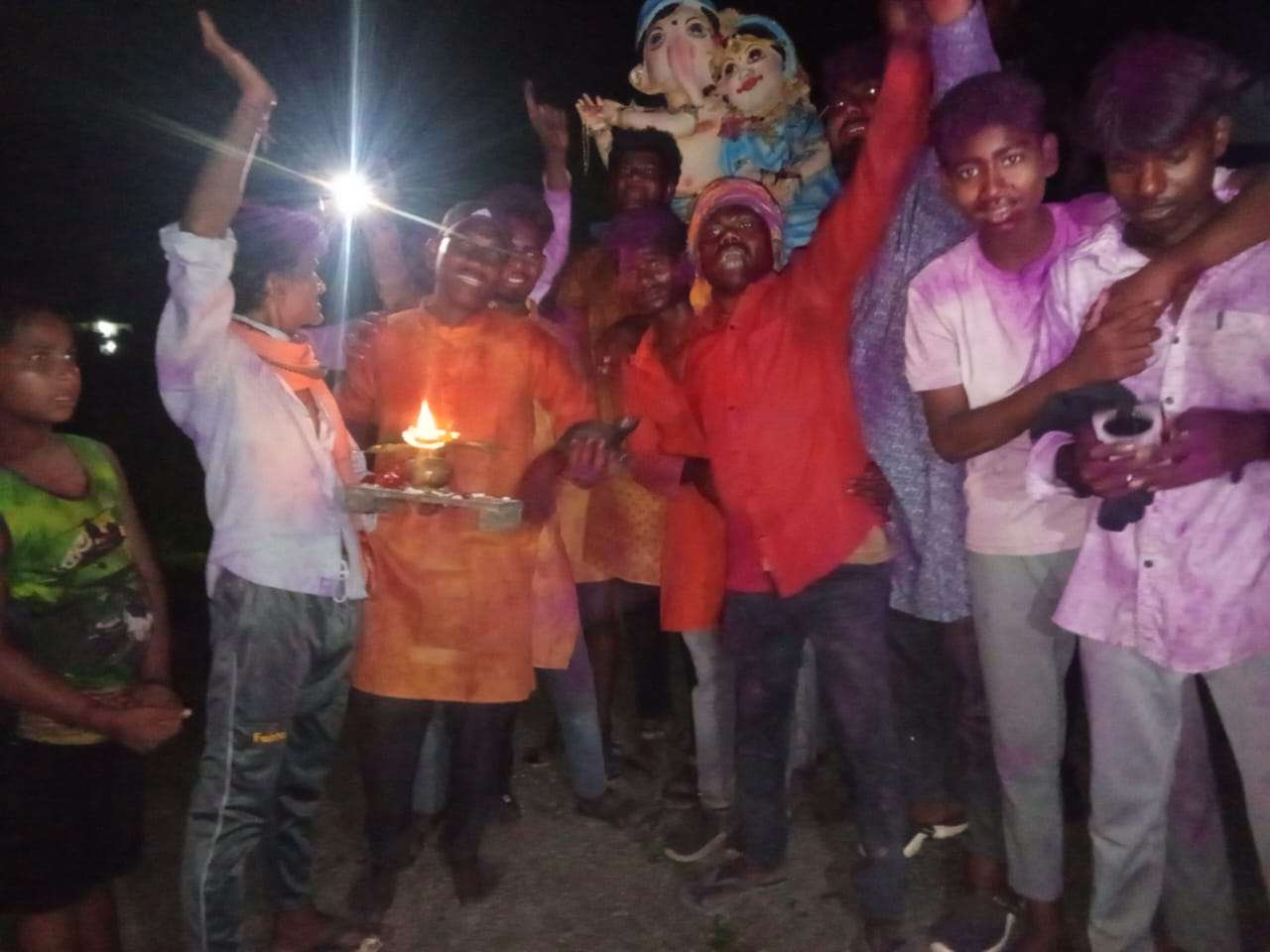 धूमधाम से हुआ गणेश विसर्जन… गणपति बप्पा मोरया के नारों से गूंजता रहा बोईदा 