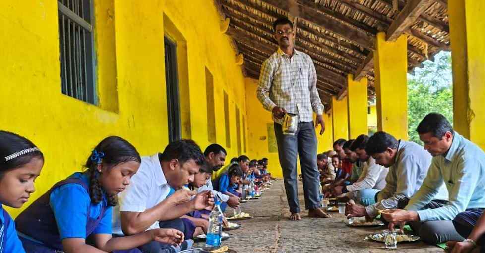 78 बच्चों को लगा एंटी-रेबीज इंजेक्शन, मिड-डे मील की गुणवत्ता पर उठे सवाल