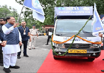 CG: CM साय ने एसबीआई साइबर सुरक्षा रथ को झंडी दिखाकर किया रवाना