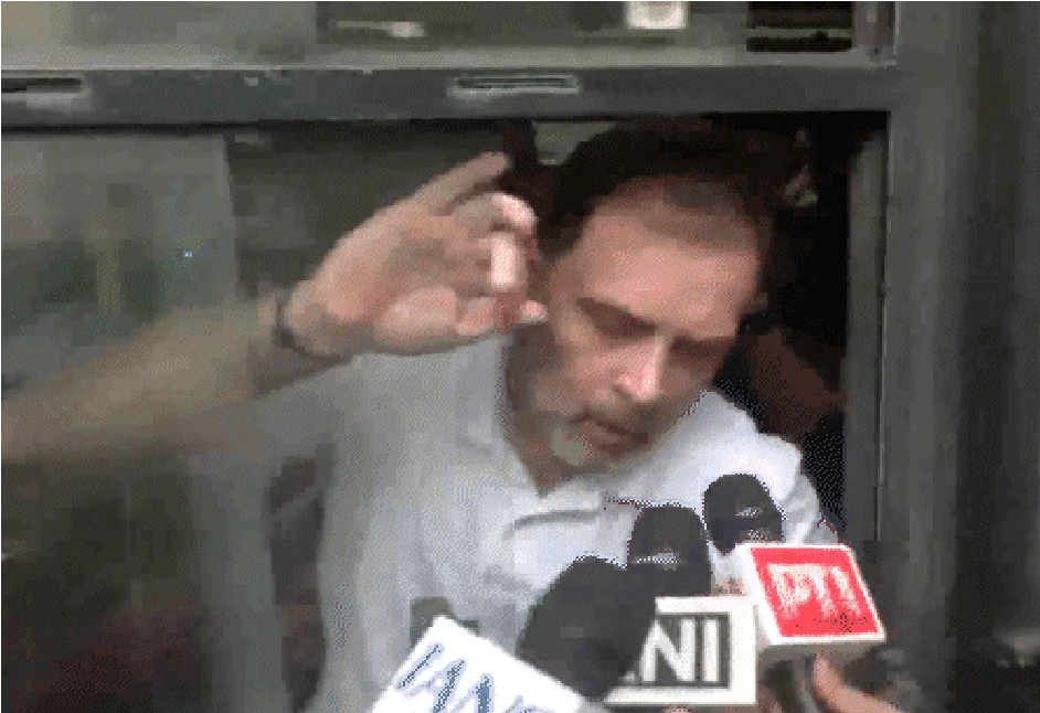 ‘वोट चोरी’ के आरोप पर सियासत गर्म, इंडिया ब्लॉक के मार्च के बाद राहुल-प्रियंका हिरासत में