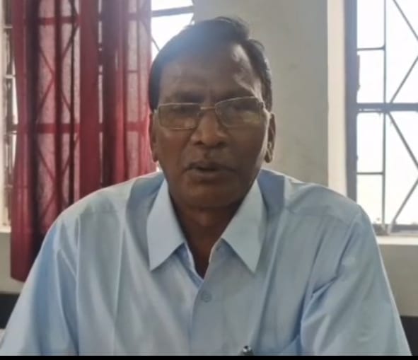 बीजापुर में शिक्षा तंत्र ‘ट्रांसफर टकराव’ में उलझा, एक कुर्सी दो अधिकारी