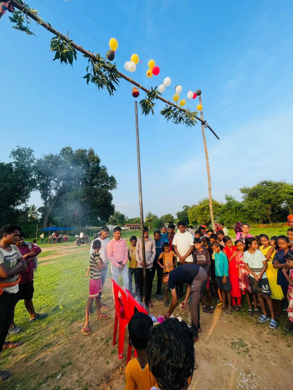 श्री कृष्णजन्माष्टमी के पावन पर्व के उपलक्ष्य में नुनेरा में मटका फोड़ प्रतियोगिता आयोजित, भारी संख्या में जुटे दर्शक
