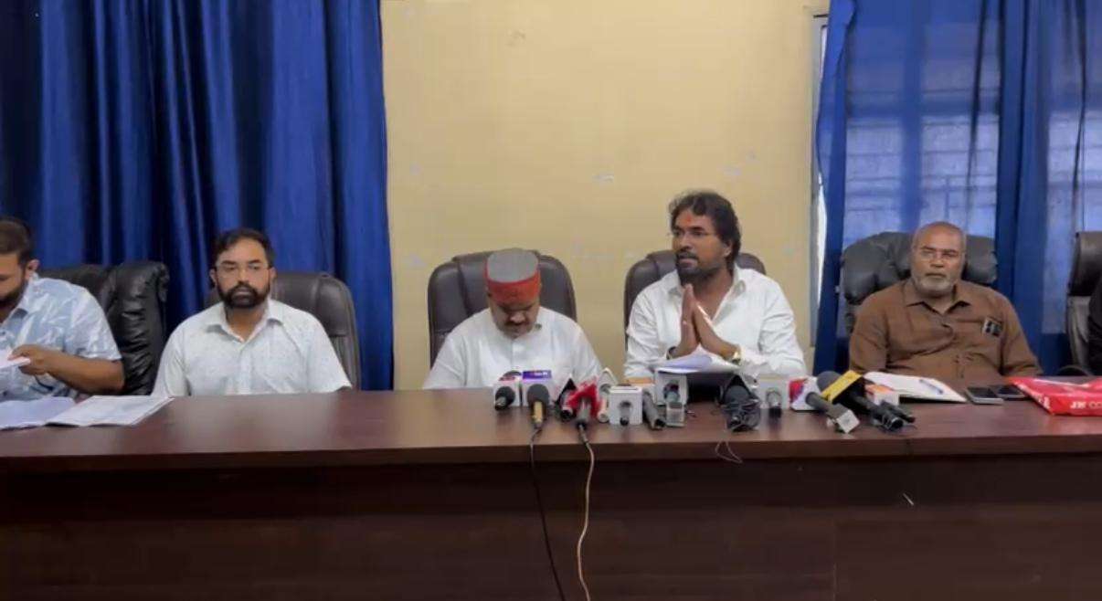 अरपाँचल लोकमंच का रावण दहन विवाद: शासन-प्रशासन का ग्रहण, राजनीतिक दबाव पर उठे सवाल