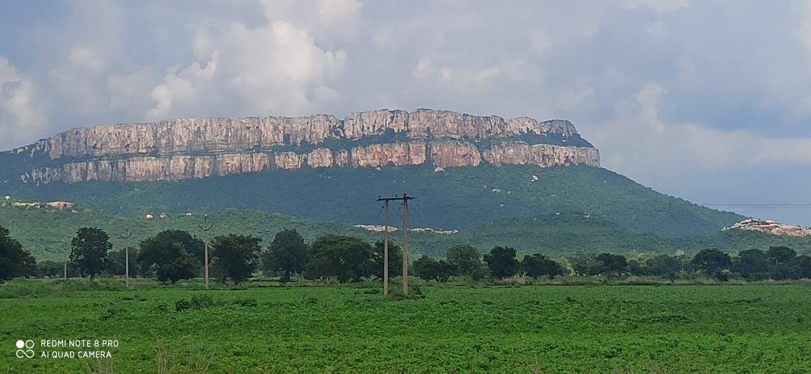 शिशुपाल पर्वत को पर्यटन स्थल के रूप में विकसित करने की मांग