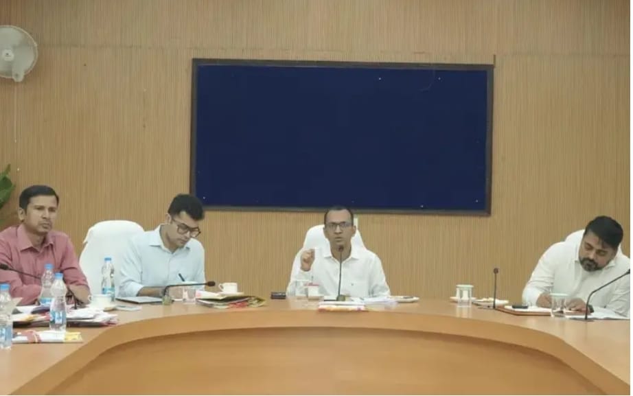 सात दिवस में ज्वॉइन नहीं करने वाले शिक्षकों पर होगी नो-वर्क, नो-पेमेंट की कार्यवाही – कलेक्टर अजीत वसंत