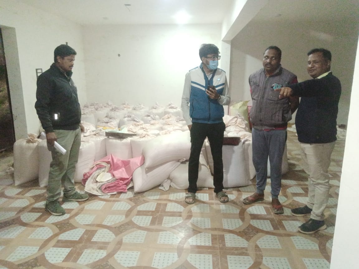 ओडिशा से धान तस्करी पर रायगढ़ प्रशासन की ताबड़तोड़ कार्रवाई — 2 दिनों में 4,447 क्विंटल धान जब्त