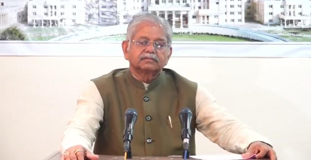 शीतकालीन सत्र में गूंजा सैनेटरी नैपकिन वेंडिंग मशीन घोटाला