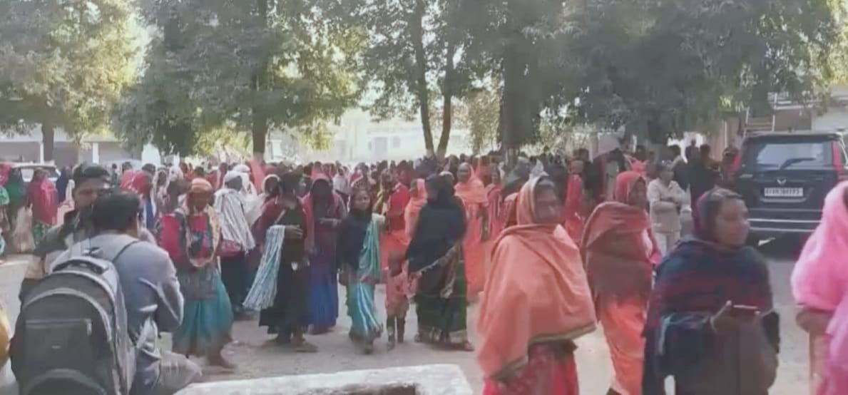 कोरबा में वन कटाई को लेकर बवाल, ग्रामीणों ने सौंपा ज्ञापन, 50 पर दर्ज हुआ मामला