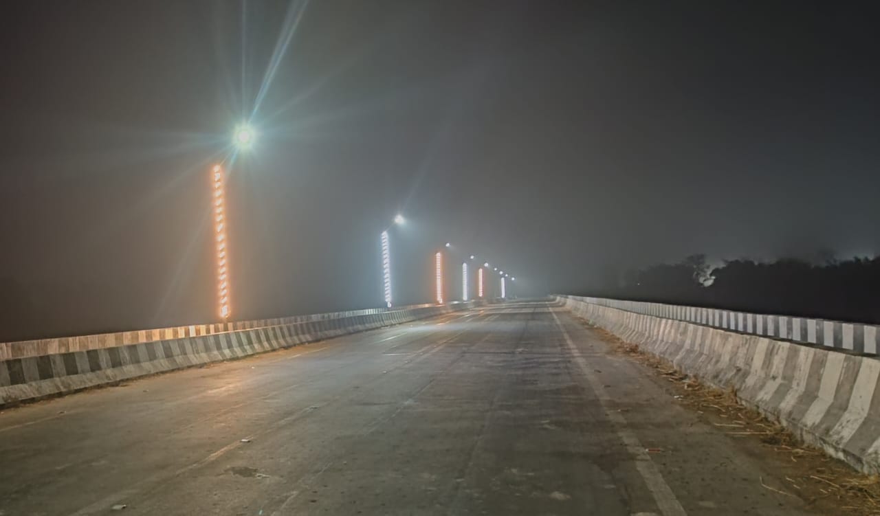 युवाओं की रचनात्मक पहल से तिमेड पुल बना आकर्षण का केंद्र