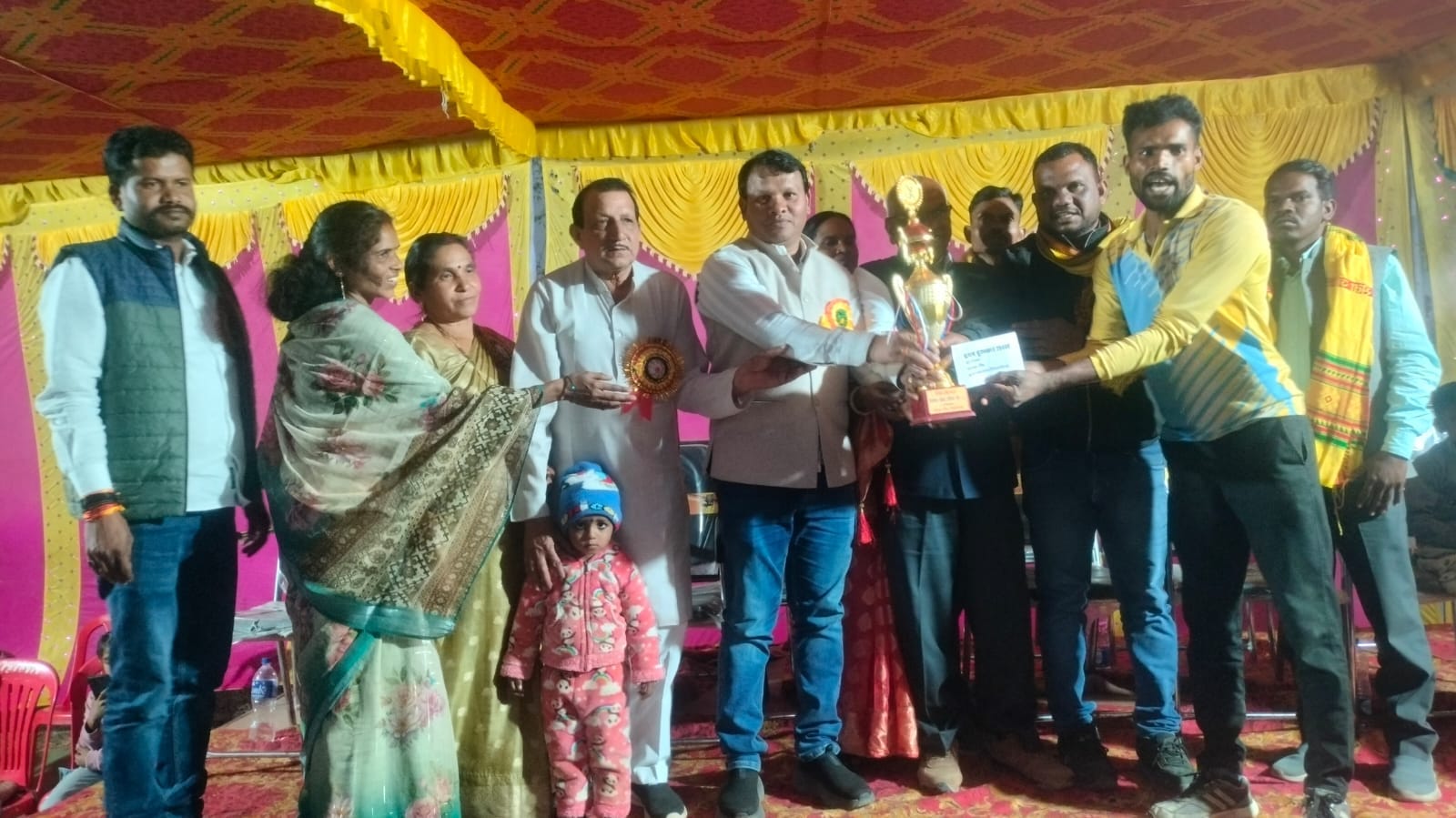 सिरमिना क्रिकेट प्रीमियर लीग का भव्य समापन, अमका बनी चैंपियन