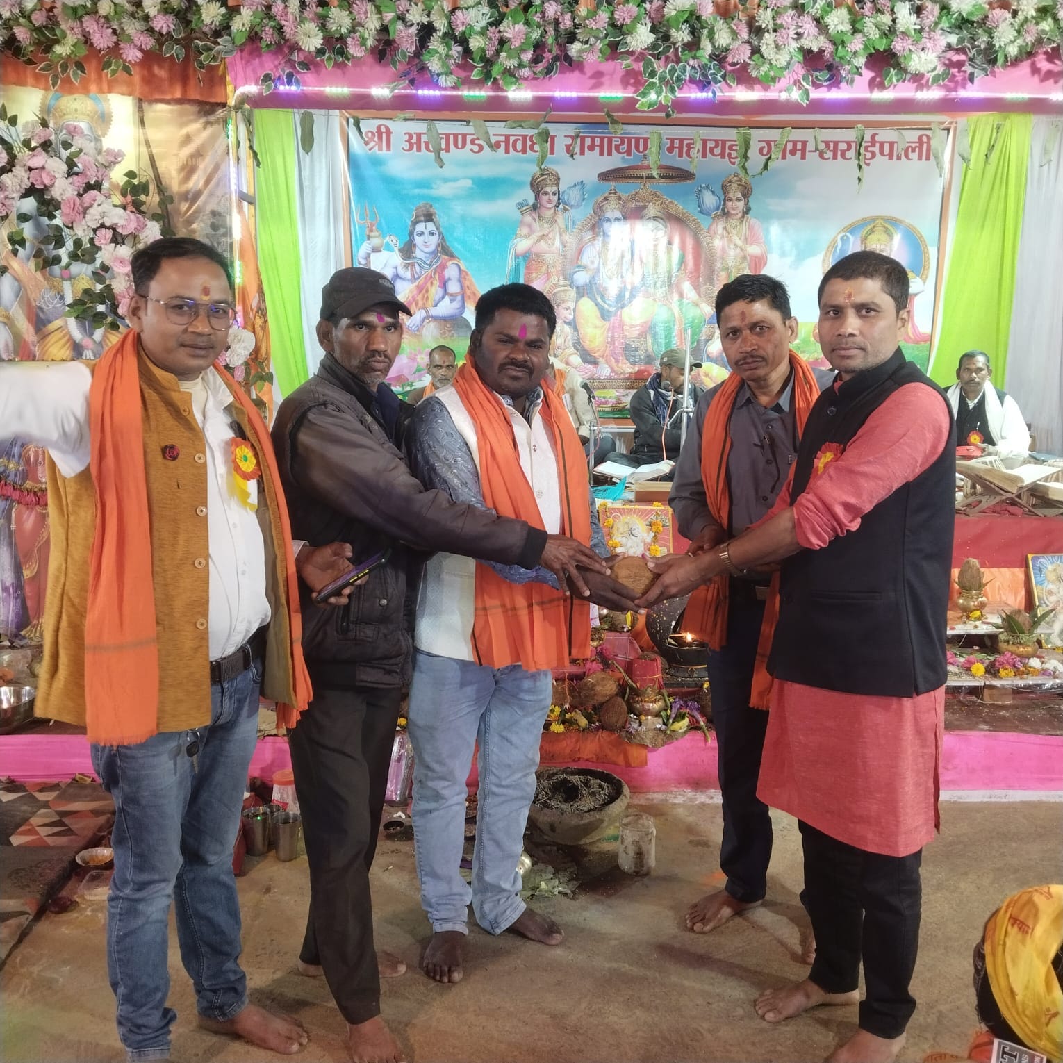 सराईपाली में अखण्ड नवधा रामायण महायज्ञ का भव्य आयोजन, सरपंच संजय राज ने की पूजा-अर्चना