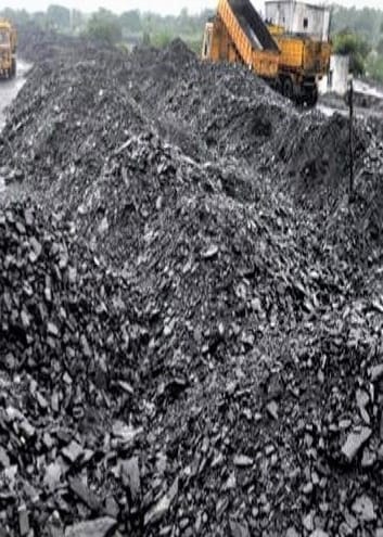 बस्तर की धरती से खजाने की बारिश