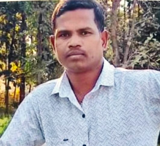 बीजापुर में नक्सली आतंक की दहला देने वाली वारदात, दिनदहाड़े पूर्व सरपंच की गोली मारकर हत्या