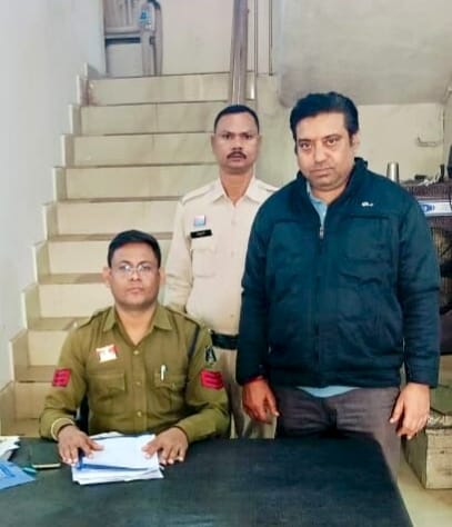 बिलासपुर में रिश्तों का कत्ल: सगे मामा ने जीते-जी जीजा को कागज़ों में मरा दिखाकर बच्चों की करोड़ों की जमीन बेच डाली