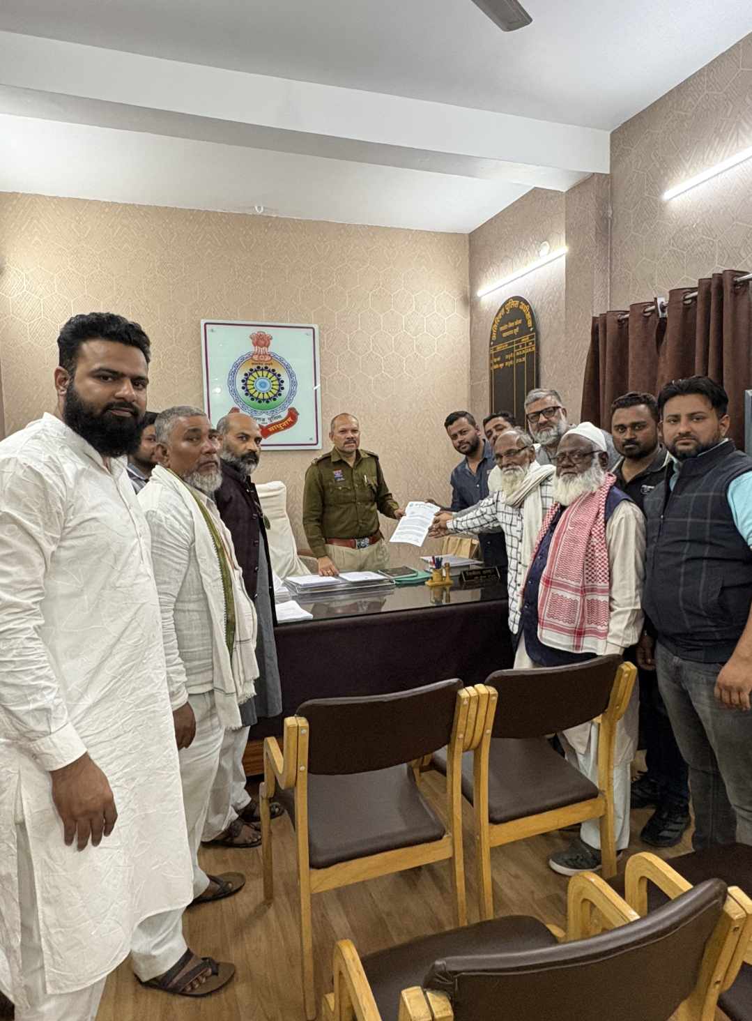 मुस्लिम मतदाताओं के नाम कटवाने की साजिश, ‘स्लीपर सेल’ के विरुद्ध कार्यवाही हेतु ज्ञापन