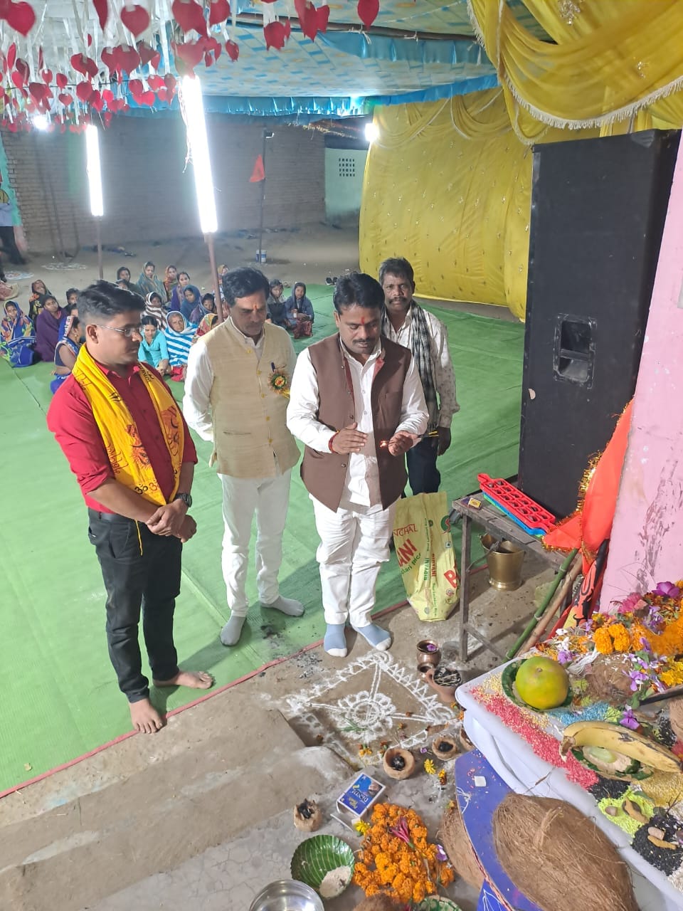 डिंडोलभांठा में पंचदिवसीय रामायण आयोजन, मुकेश जायसवाल ने की कथा श्रवण