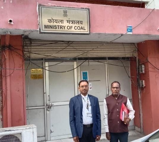 भू-विस्थापितों की दो टूक: “बाहरी को काम, स्थानीय बेरोजगार बदहाल — अब चुप नहीं बैठेंगे”