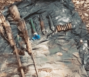 गरियाबंद की पहाड़ियों से भारी मात्रा में विस्फोटक और हथियारों का जखीरा बरामद