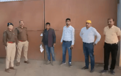 बरबसपुर बायपास पर अवैध स्क्रैप यार्ड पर उरगा पुलिस की बड़ी कार्रवाई, 30 लाख का माल जब्त