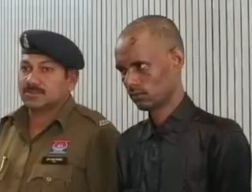 अवैध हथियार के साथ युवक गिरफ्तार, पंडरी थाना पुलिस की कार्रवाई
