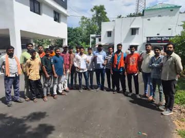 रक्षाबंधन पर परीक्षा न हो, बजरंग दल ने सौंपा पत्र